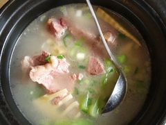 砂锅腌笃鲜-翠山·映月湖景餐厅(映月湖公园店)