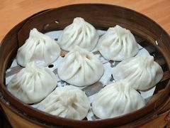 -莱莱小笼·乔艾