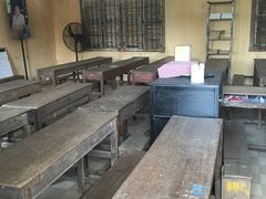 -吐斯廉屠杀博物馆