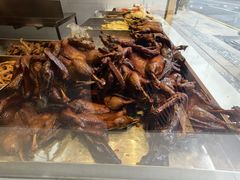 -狗撵鸭(泰山公寓店)