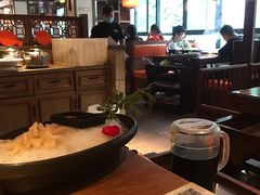 -佬土鹅肠火锅(解放路店)