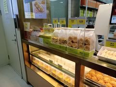 面包甜点陈列柜-鲍师傅糕点(百盛西南商都店)
