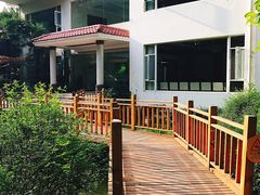 -上海怡沁园度假酒店
