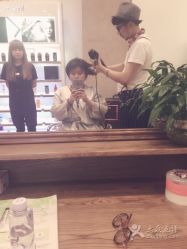 -TWOFACE 双面理发馆