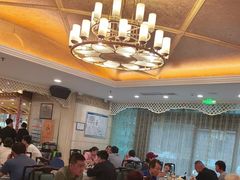 -汗腾格里·风味餐厅(新疆驻京办店)