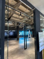 -CASTER跳舞俱乐部