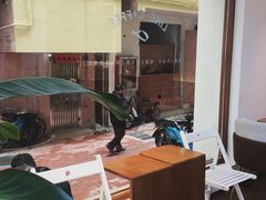 -Line 咖啡(石厦花园店)