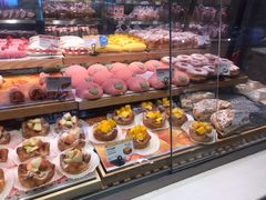 -巴黎贝甜(大宁国际商业广场店)
