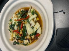 -艳阳天民俗村(公园路店)