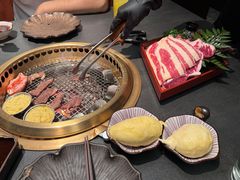 -铭牛烧肉·和牛海鲜自助(高新月牙湖店)