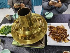 -撒拉人家.酸菜牦牛肉火锅