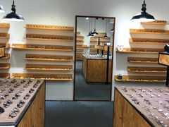 -罗伯特眼镜·蔡司官方授权(罗湖国贸店)