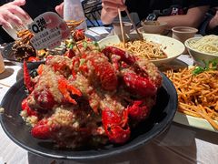 -巴厘龙虾·榜首油焖大虾(音乐学院·沿江酒馆店)