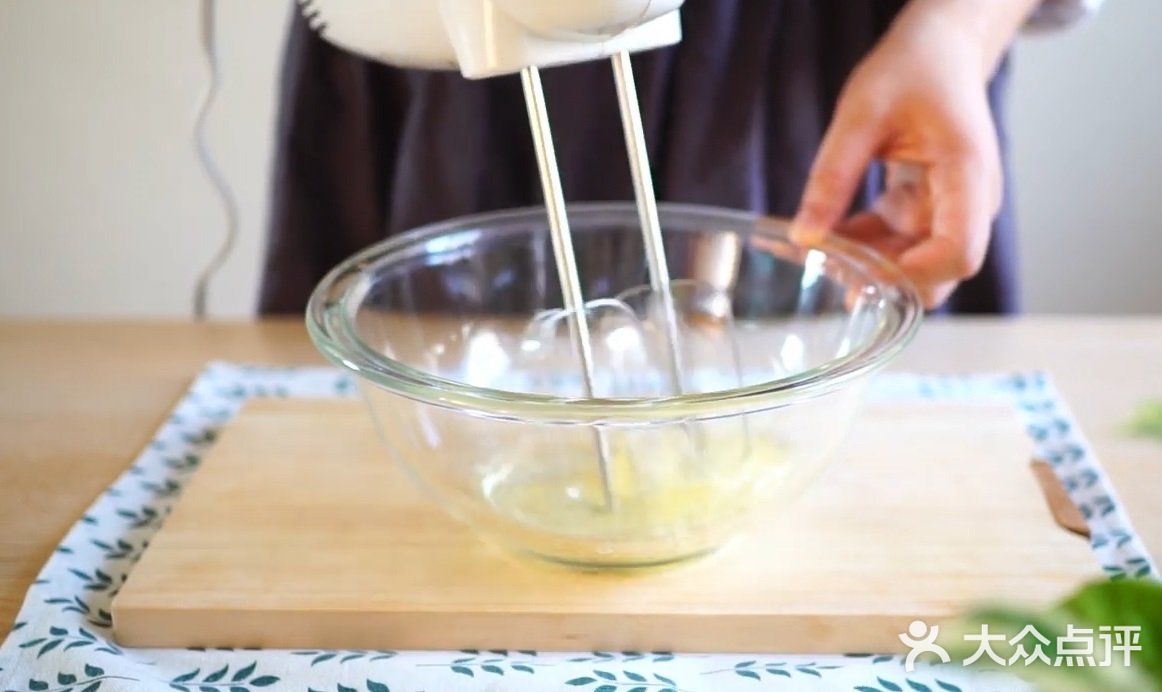 5分钟快手早餐，“美味云朵蛋吐司”    