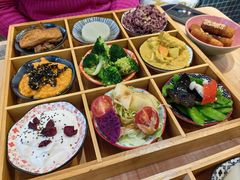 -轻蔬不用等·素食(江苏路店)