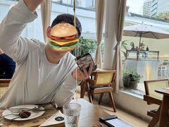 -Mark&Mars Restaurant