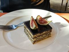 -筠咖啡西餐厅(上海国展宝龙丽筠酒店)