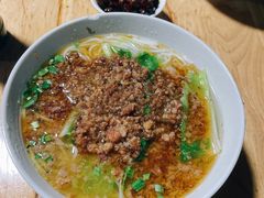 -越洋肖氏老米线(杨家坪店)