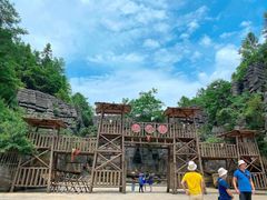 -梭布垭石林景区