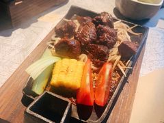 铁锄牛排-穹六人间 people 6(岳阳路店)