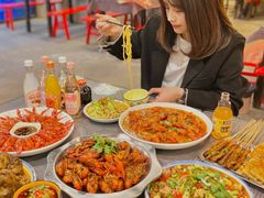 -李双猪·小龙虾·烧烤·羊肉煲(乐山店)