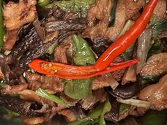 -渔语鱼新川菜Bistro(万象天地店)