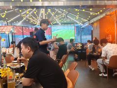 -何师烧烤Pro ·江湖川菜·小龙虾·精酿(太古里旗舰店)