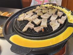 -胡悦里韩式烤肉(芝罘万达广场店)