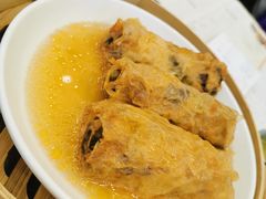 鲍汁腐皮卷-畔山酒店中餐厅