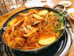 土豆排骨火锅-喇喇排骨火锅·传统韩式脊骨汤(望京西园总店)