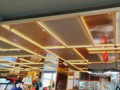 -大中华希尔顿酒店-念自助餐·嗨啤·小龙虾