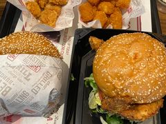 -The Habit Burger Grill 哈比特汉堡(世博店)