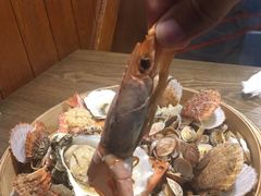 必点菜一筐海鲜-鲜小岛·铜锅涮肉