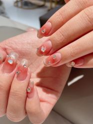 -丽心自助美甲美睫