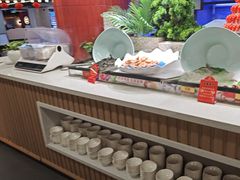 -四囍码头海鲜烧烤自助火锅(外滩南京东路悦荟广场店)