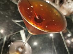 -DM Distiller & Mixologist Whisky Cocktail Bar