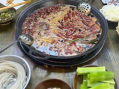 -黄潇洒老火锅(九眼桥宏济巷店)