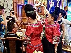 -亮欢寨酸汤鱼(沙冲路店)