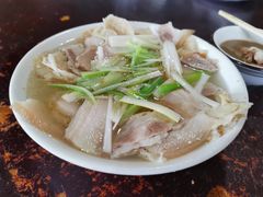 罩火烧-金卯白肉罩火烧