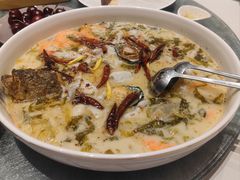 老坛无骨酸菜鱼-和苑酒家·一线江景(星寰店)