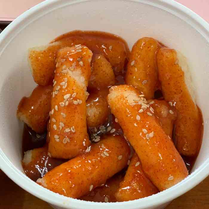 不能吃辣星人被辣哭了……喜欢那个卤蛋~ 「韩式炸年糕」炸年糕真的很