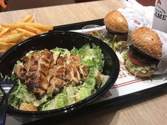 -The Habit Burger Grill 哈比特汉堡(爱琴海店)
