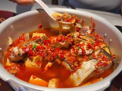 -阿瓦山寨·湘菜现炒·剁椒鱼头王(咸阳总店)