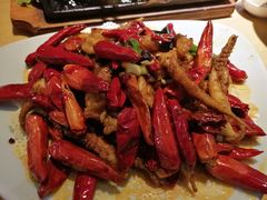 老干妈煸鱿鱼-吕氏疙瘩汤·海鲜新鲁菜(凯德mall新都心店)