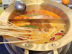 -娜姐鲜牛肉串串火锅(藏龙岛店)