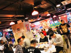 大堂-鲜入围煮花胶鸡海鲜火锅