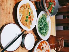 -老滇山寨•云南特色菜•地方菜•民族风情歌舞表演(金碧店)