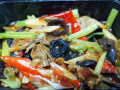-伊兰麒兰馨园·川菜·清真馆(339电视塔店)