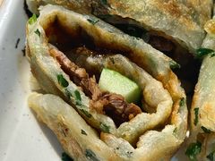 葱饼卷牛肉-台北楚楚园馅饼粥(虹桥南丰城店)