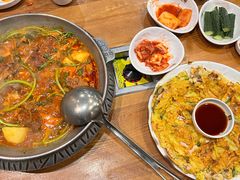 -喇喇排骨火锅·传统韩式脊骨汤(望京西园总店)
